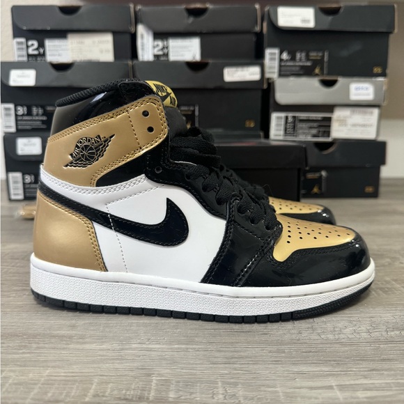 Air Jordan Retro High OG NRG “Gold Toe”
